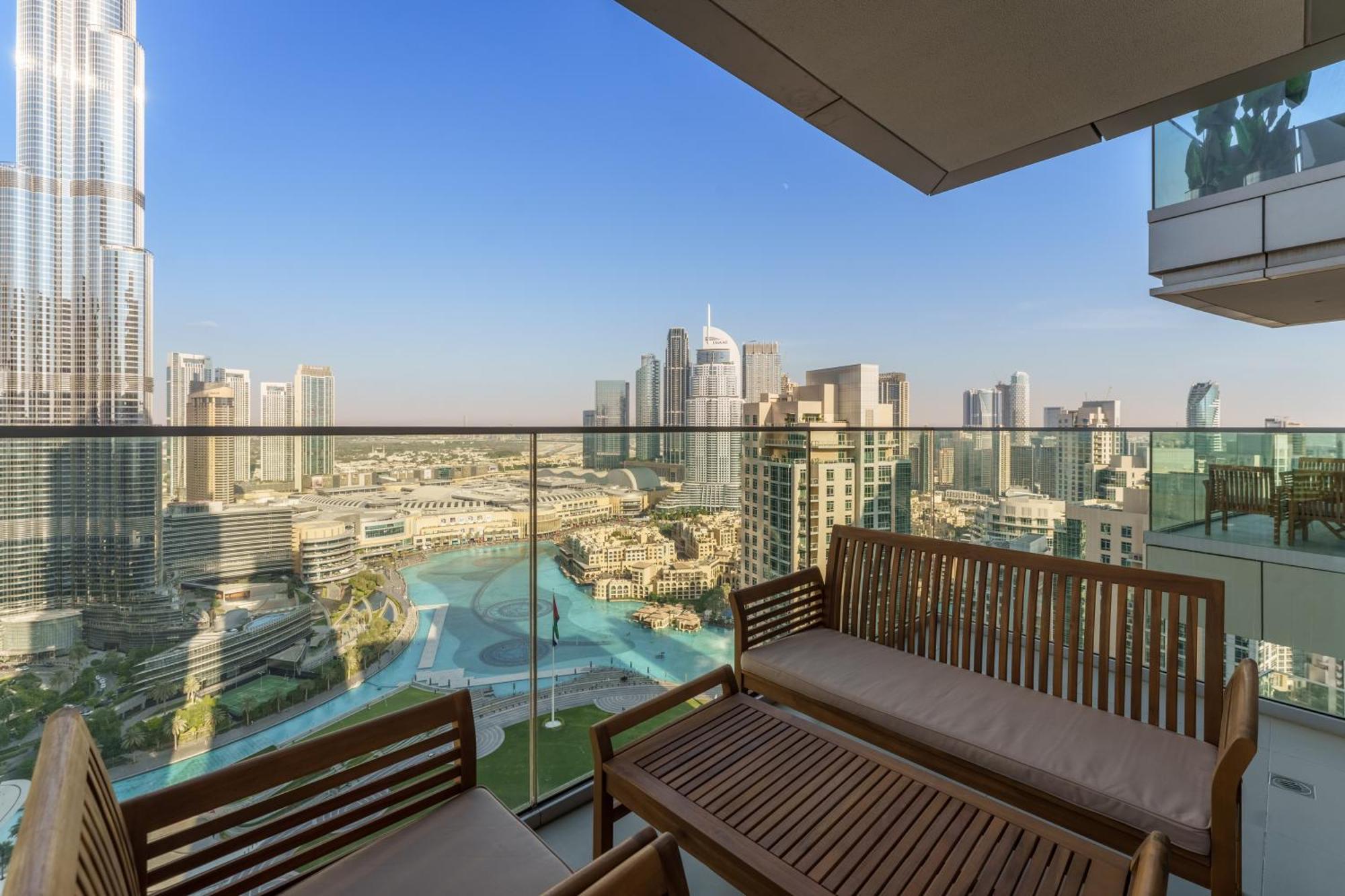 Maison Privee - Ultimate Living With Front-Row Views Of Burj Khalifa & Dubai Fountains Buitenkant foto