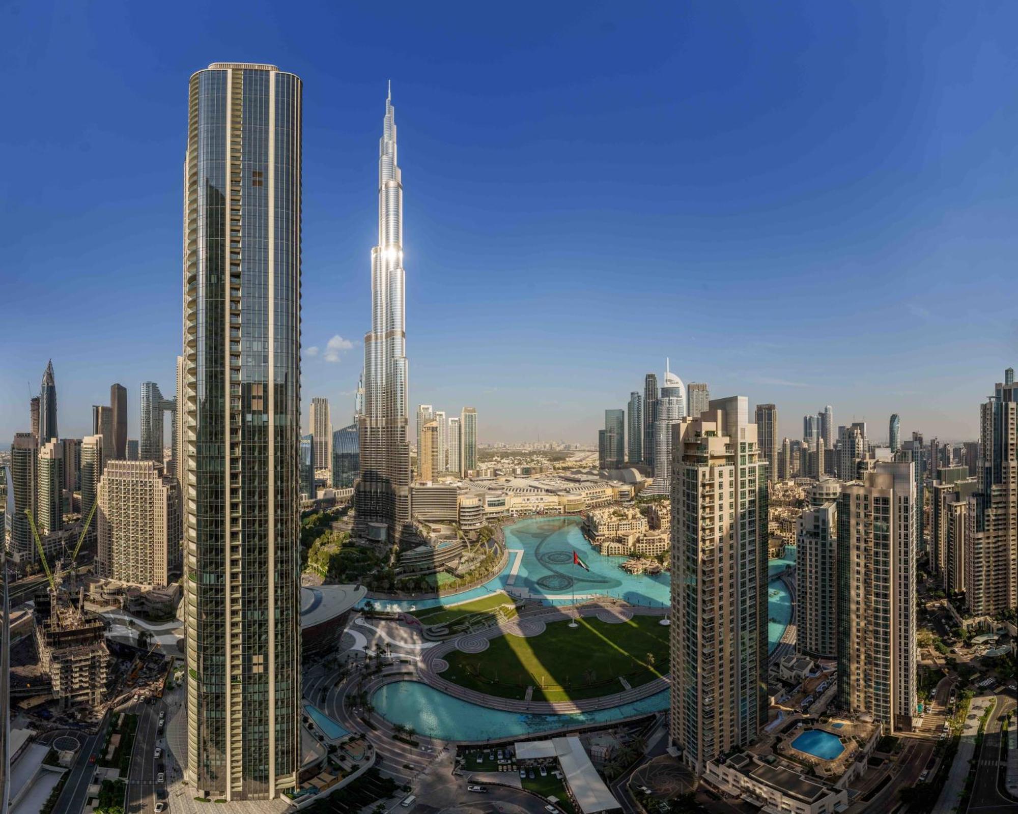 Maison Privee - Ultimate Living With Front-Row Views Of Burj Khalifa & Dubai Fountains Buitenkant foto